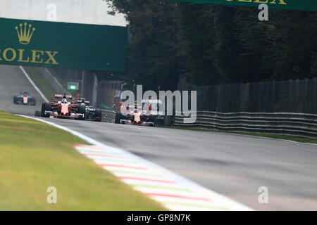 Monza, Italie. 06Th Sep 2016. Formula 1 Grand prix d'Italie, jour de pratique. La Scuderia Ferrari SF16-H &# x2013 ; Sebastian Vettel. Credit : Action Plus Sport/Alamy Live News Banque D'Images