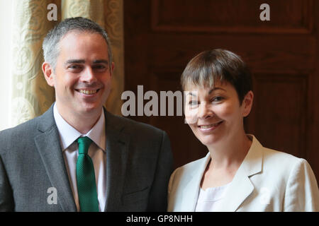 Jonathan Bartley et Caroline Lucas les co-leaders du Parti Vert d'Angleterre et du Pays de Galles UK à la conférence 2016 du parti Banque D'Images