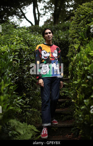 Dorset, UK. 2 Septembre, 2016. Exclusif : Oscar Scheller posant pour des photos de la deuxième journée de la fin de la route 2016 Festival à Larmer Tree Gardens dans le Dorset. Photo date : vendredi 2 septembre 2016. Credit : Roger Garfield/Alamy Live News Banque D'Images