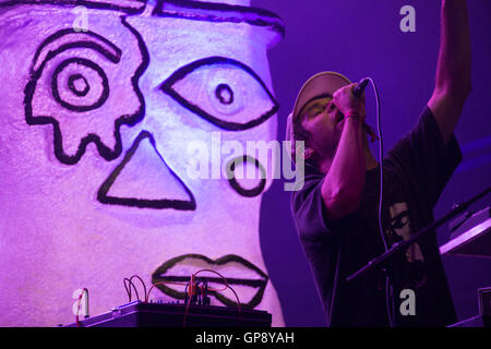 Dorset, UK. 2 Septembre, 2016. Animal Collective garniture du jour 2 de la fin de la route 2016 sur la scène du Festival Woods dans Larmer Tree Gardens dans le Dorset. Photo date : vendredi 2 septembre 2016. Credit : Roger Garfield/Alamy Live News Banque D'Images