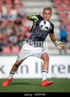 Kassel, Allemagne. 2e, 2016 Sep. Allemagne gardien de timon Wellenreuther en action au cours de la sous-21s friendly match de football entre l'Allemagne et la Slovaquie à Kassel, Allemagne, 2 septembre 2016. PHOTO : THOMAS EISENHUTH/DPA - AUCUN FIL SERVICE - © dpa/Alamy Live News Banque D'Images