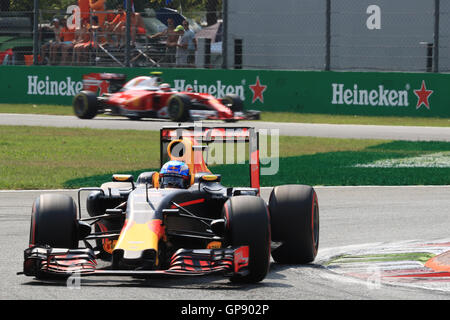 Monza, Italie. 06Th Sep 2016. Formula 1 Grand prix d'Italie, journée de qualification. Red Bull Racing RB12 &# x2013 ; Daniel Ricciardo Credit : Action Plus Sport/Alamy Live News Banque D'Images