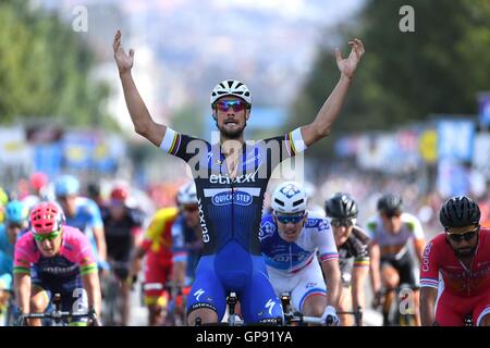 Bruxelles, Belgique. 06Th Sep 2016. Tom Boonen (BEL) Rider de ETIXX - Quick Step franchit la comme le gagnant de la 4e édition de CCI Bruxelles Cycling Classic 2016 (199 kms) le 03 septembre, 2016 à Bruxelles, Belgique : Action Crédit Plus Sport/Alamy Live News Banque D'Images