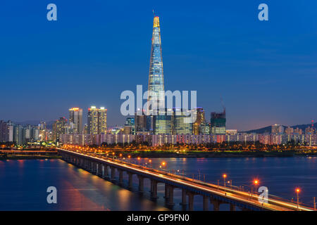 Métro de Séoul Séoul et toits de la ville de la rivière Han à Séoul, Corée du Sud. Banque D'Images