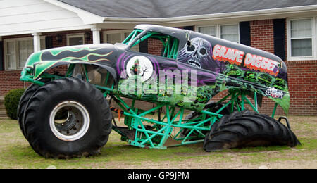 Grave Digger monster truck museum de peuplier de Caroline du Nord de la Direction générale Banque D'Images