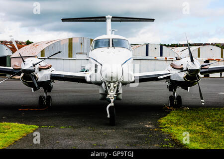 N509MV Beech B200 King Air (1981) twin turbo-propulseurs équipés d'un avion de passagers appartenant à United Continental Holdings Inc (UAL). Banque D'Images