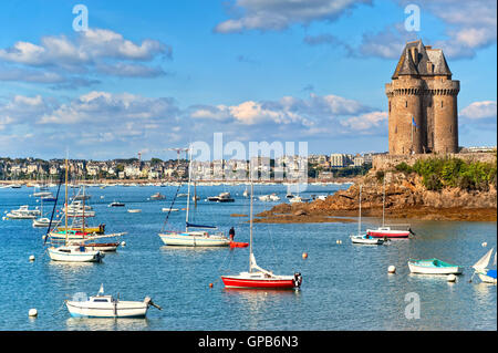 Tour Solidor, sur la côte atlantique à Saint Malo, Bretagne, France Banque D'Images