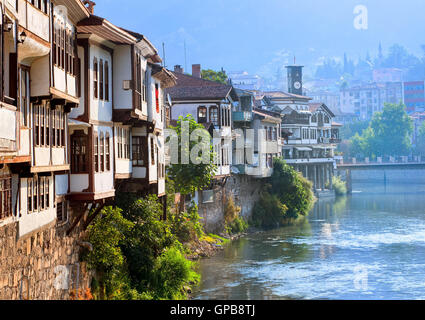 Maisons ottomanes traditionnelles à Amasya, Turquie Banque D'Images