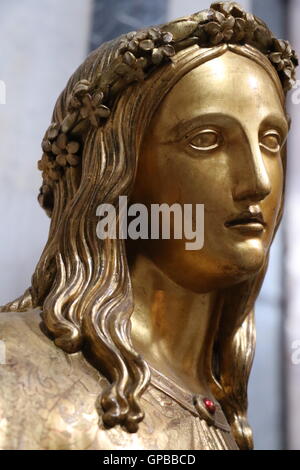 Statue d'un ange dans la Basilique Papale de Sainte Marie Majeure à Rome Banque D'Images