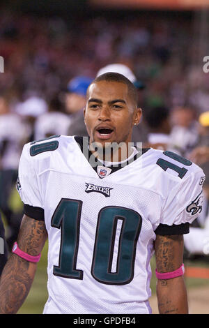 10 octobre 2010, San Francisco, CA, USA ; Philadelphia Eagles receveur DeSean Jackson (10) célèbre à l'écart à la fin de la partie contre les San Francisco 49ers à Candlestick Park. L'Eagles défait les 49ers 27-24. Banque D'Images