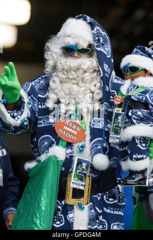 5 décembre 2010, Seattle, WA, USA ; un Seattle Seahawks fan avant le match contre les Panthers à Qwest Field. Banque D'Images