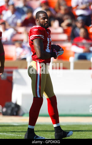 Oct 30, 2011 ; San Francisco, CA, USA ; San Francisco 49ers receveur braylon Edwards (17) se réchauffe avant le match contre les Browns de Cleveland au candlestick park de san francisco. défait cleveland 20-10. Banque D'Images