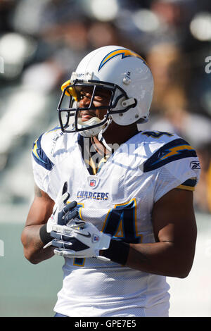 Jan 1, 2012 ; Oakland, CA, USA ; San Diego Chargers curtis running back brinkley (44) se réchauffe avant le match contre les raiders d'Oakland à o.co coliseum. San Diego oakland défait 38-26. Banque D'Images