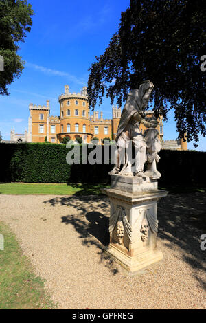 Vue d'été du Château de Belvoir, le comté de Leicestershire, Angleterre, RU Banque D'Images