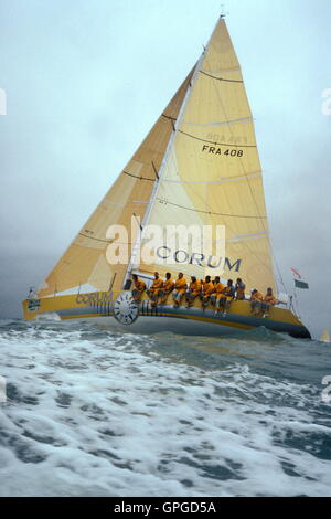 Nouvelles photos d'AJAX. 1993. SOLENT, en Angleterre. - ADMIRAL'S CUP - CORUM SAPHIR, de l'équipe de France.. PHOTO:JONATHAN EASTLAND/AJAX REF:1993  SAPHIR CORUM Banque D'Images