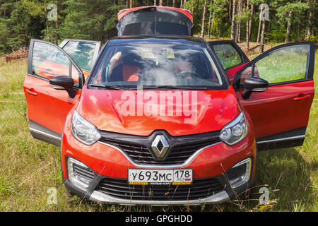 Novorossiysk, Russie - le 19 août 2016 : Renault Kaptur vue avant. C'est version russe du crossover Captur Renault sous-compacte Banque D'Images