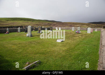 Muckle Roe cimetière dans les îles Shetland est un petit cimetière distant situé dans la partie orientale de l'île Banque D'Images