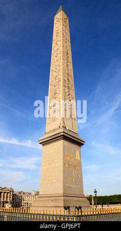 L'Obélisque de Louxor au centre de la Place de la Concorde, Paris, France, Europe Banque D'Images