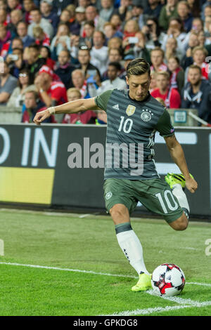 Ullevaal Stadion, Oslo, Norvège. 08Th Sep 2016. Qualification Coupe du Monde de Football. Norvège, contre l'Allemagne. Mesut Ozil de l'Allemagne en action lors de la Coupe du Monde de football match de qualification à l'Ullevaal Stadion d'Oslo, Norvège. Credit : Action Plus Sport/Alamy Live News Banque D'Images