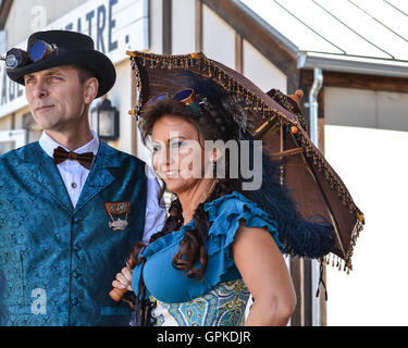 Sacramento, Californie, USA. 4 septembre 2016. Voyageurs du temps à l'or du Klondike Days dans Old Sacramento. Le festival se déroule à travers la fête du travail chaque année et comprend des expositions, des artistes et des activités liées à la ruée vers l'or en Californie Crédit : AlessandraRC/Alamy Live News Banque D'Images