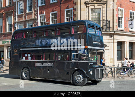 Visite fantôme en bus dans le centre-ville de York Nord Yorkshire Angleterre Royaume-Uni Grande-Bretagne Banque D'Images