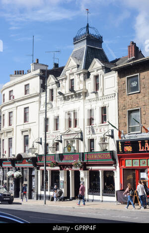 Le centre commercial et Hôtel à Ranelagh Street en face de la gare centrale dans le centre-ville de Liverpool. Banque D'Images