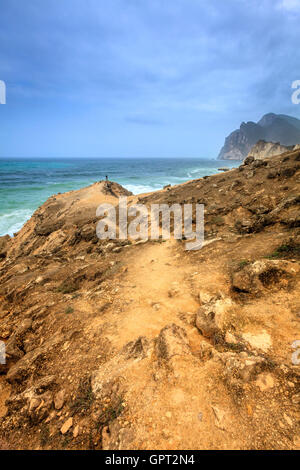 Falaises près de Al Mughsayl beach à Salalah, Oman Banque D'Images