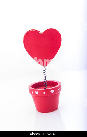 Porte-rouge avec cœur et papier Banque D'Images