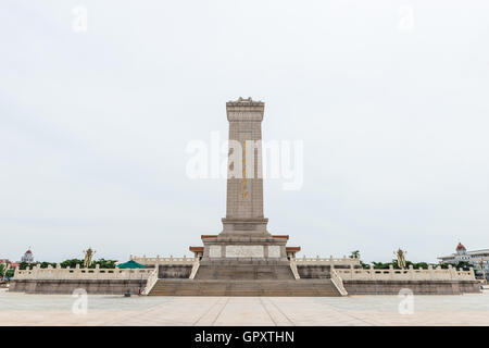 La place Tiananmen et Monument aux personnes, célèbre lieu de la Chine. Banque D'Images