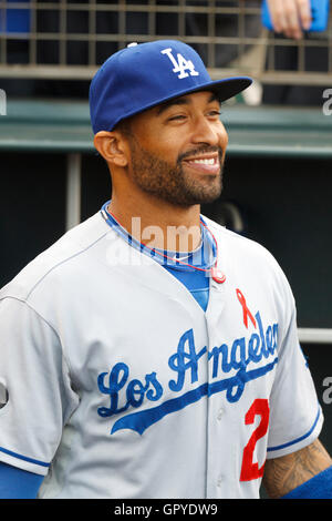 Juillet 18, 2011 ; San Francisco, CA, USA ; champ centre des Dodgers de Los Angeles Matt Kemp (27) se trouve dans l'abri avant le match contre les Giants de San Francisco à AT&T Park. San Francisco, Los Angeles a battu 5-0. Banque D'Images