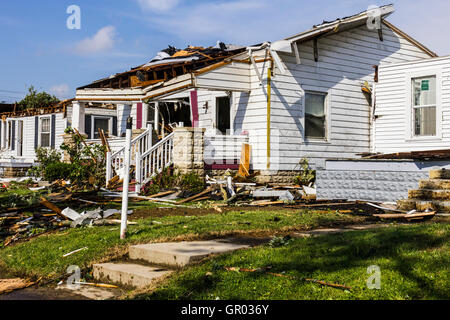 Kokomo - 24 août 2016 : Plusieurs tornades EF3 a touché le sol dans un quartier résidentiel, causant de lourds dommages 25 Banque D'Images