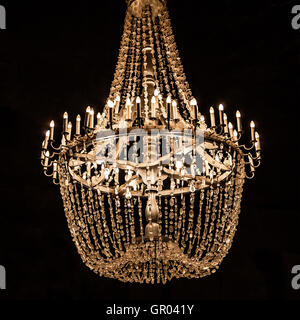 Lustre de cristaux de sel de la mine de sel de Wieliczka, Pologne. Banque D'Images