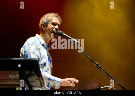 La bande 42 ont eu leur premier concert jamais à Buenos Aires. Photo : claviériste Mike Lindup Banque D'Images