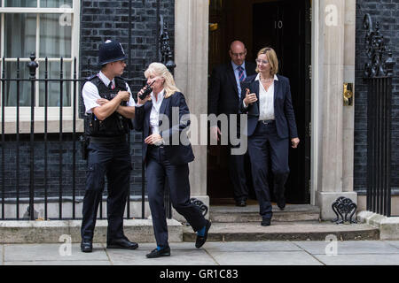 Londres, Royaume-Uni. Sep 6, 2016. L'Amber Rudd, Ministre de l'intérieur, feuilles 10, Downing Street, à la suite d'une réunion du Cabinet. Credit : Mark Kerrison/Alamy Live News Banque D'Images