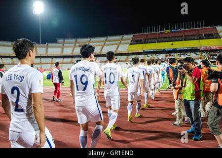 Seremban, Malaisie. 6 Septembre, 2016. La Corée du Sud et l'équipe de Syrie joueurs entrent en au stade de Tuanku Abdul Rahman, Seremban, Malaisie le 6 septembre 2016. Crédit : Chris JUNG/Alamy Live News Banque D'Images