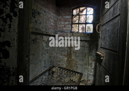 Une fois qu'une partie de l'original avant de workhouse St Mary's est devenu un hôpital sont les cellules Vagrant dans Melton Mowbray, Leicestershire. Banque D'Images