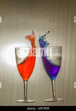 Verres à vin s'écraser Banque D'Images