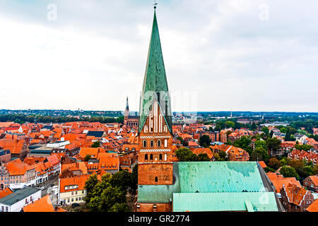 Lüneburg dans der Vogelpersektive ; vue d'ensemble de Lueneburg Banque D'Images