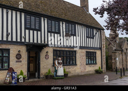 Maison d'Oliver Cromwell, en ce moment le bureau d'information touristique, St Mary Street, Ely, Cambridgeshire, Angleterre, RU Banque D'Images