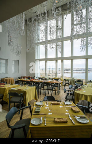 La Fogo Island Inn à manger intérieure près de Joe Batt's Arm, l'île Fogo, à Terre-Neuve et Labrador, Canada. Banque D'Images