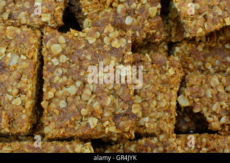 Des délicieux cookies croustillants à l'avoine connu comme crunchies ou d'avoine croustillants. Banque D'Images