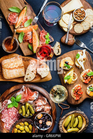 Antipasti italiens collations vin set Banque D'Images