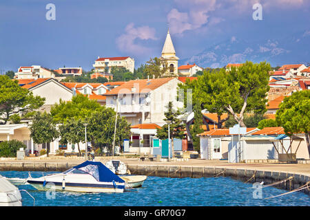 Sur l'île de Pag Novalja vue front de mer, la Dalmatie, Croatie Banque D'Images