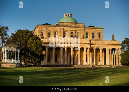 La salle des pompes Pitville, Cheltenham, Gloucestershire, Royaume-Uni Banque D'Images