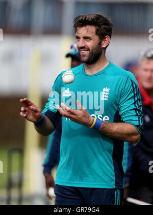 L'Angleterre Liam Plunkett au cours de la session à filets Old Trafford, Manchester. Banque D'Images