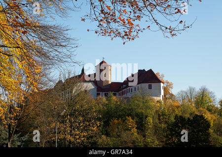 En automne le château de Bad Iburg, Osnabruecker Pays, Basse-Saxe, Allemagne Banque D'Images