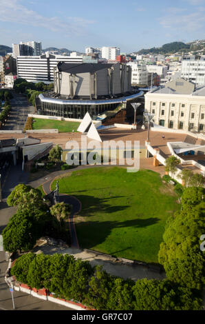Civic Square et Micheal Fowler Centre, Wellington, Île du Nord, Nouvelle-Zélande Banque D'Images
