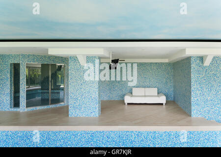 Villa, piscine intérieure, piscine vide Banque D'Images