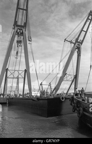 Grue flottante 1972 P.C. Banque D'Images