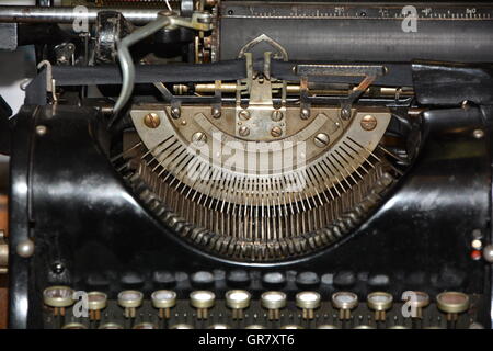 Vue d'une antique Machine à écrire Underwood manuel Banque D'Images